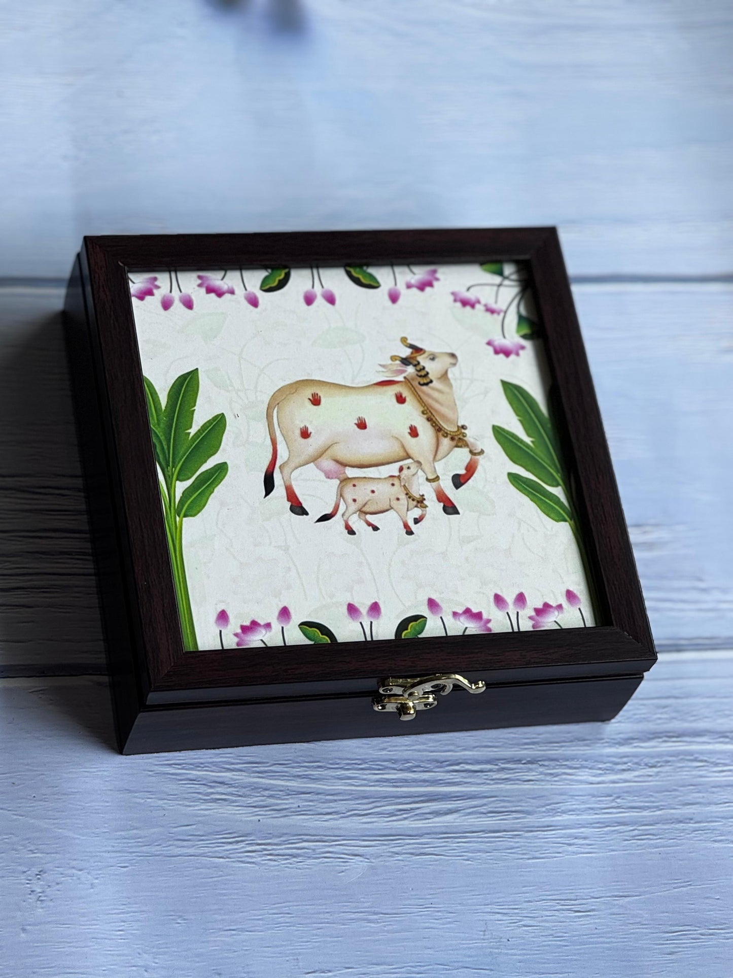 Anmol Gau box
