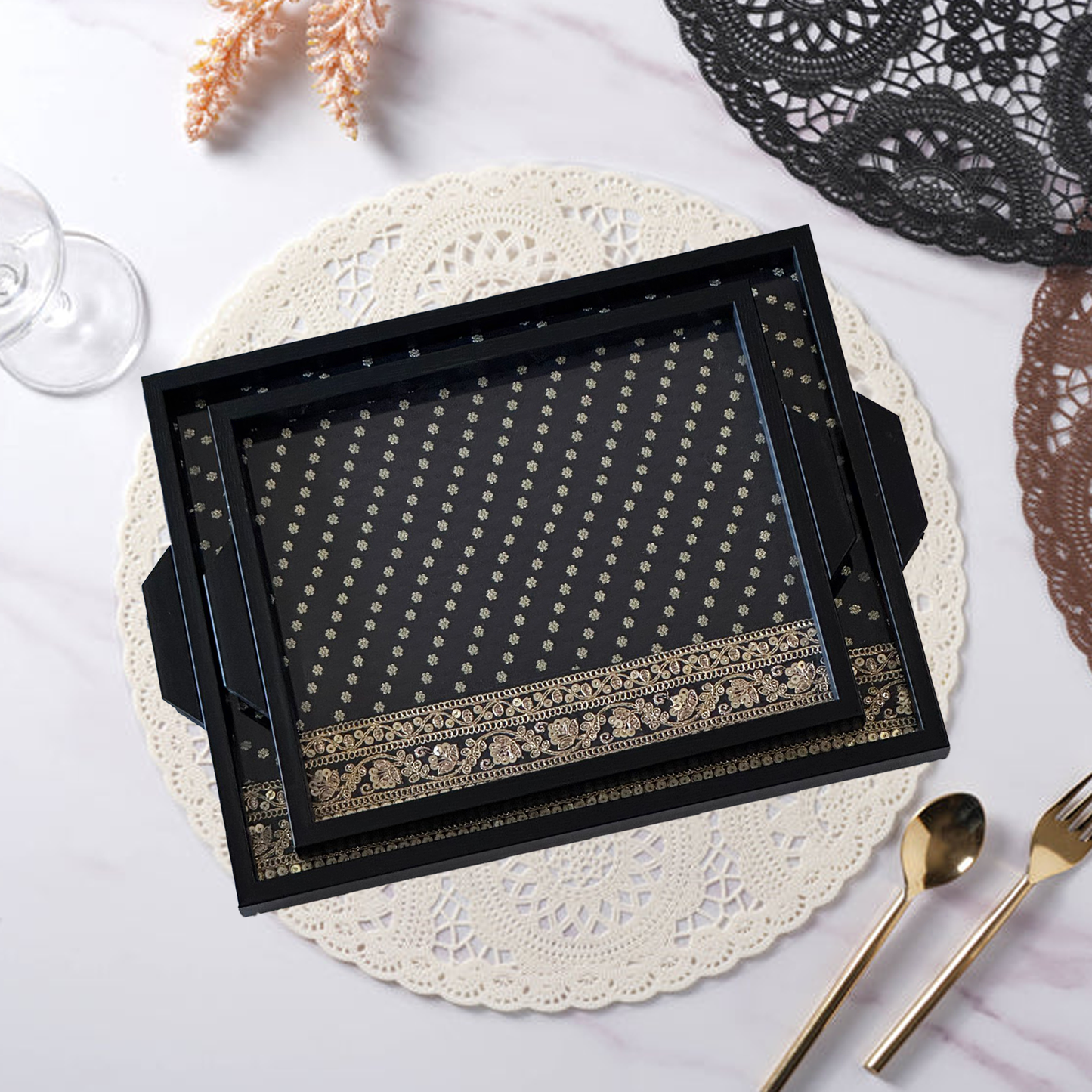 Brocade silk with zari border (set of 2 trays)