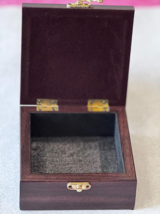 Kutch Work Box (6x6)