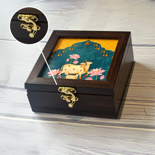 Pichwai Cow Print Box