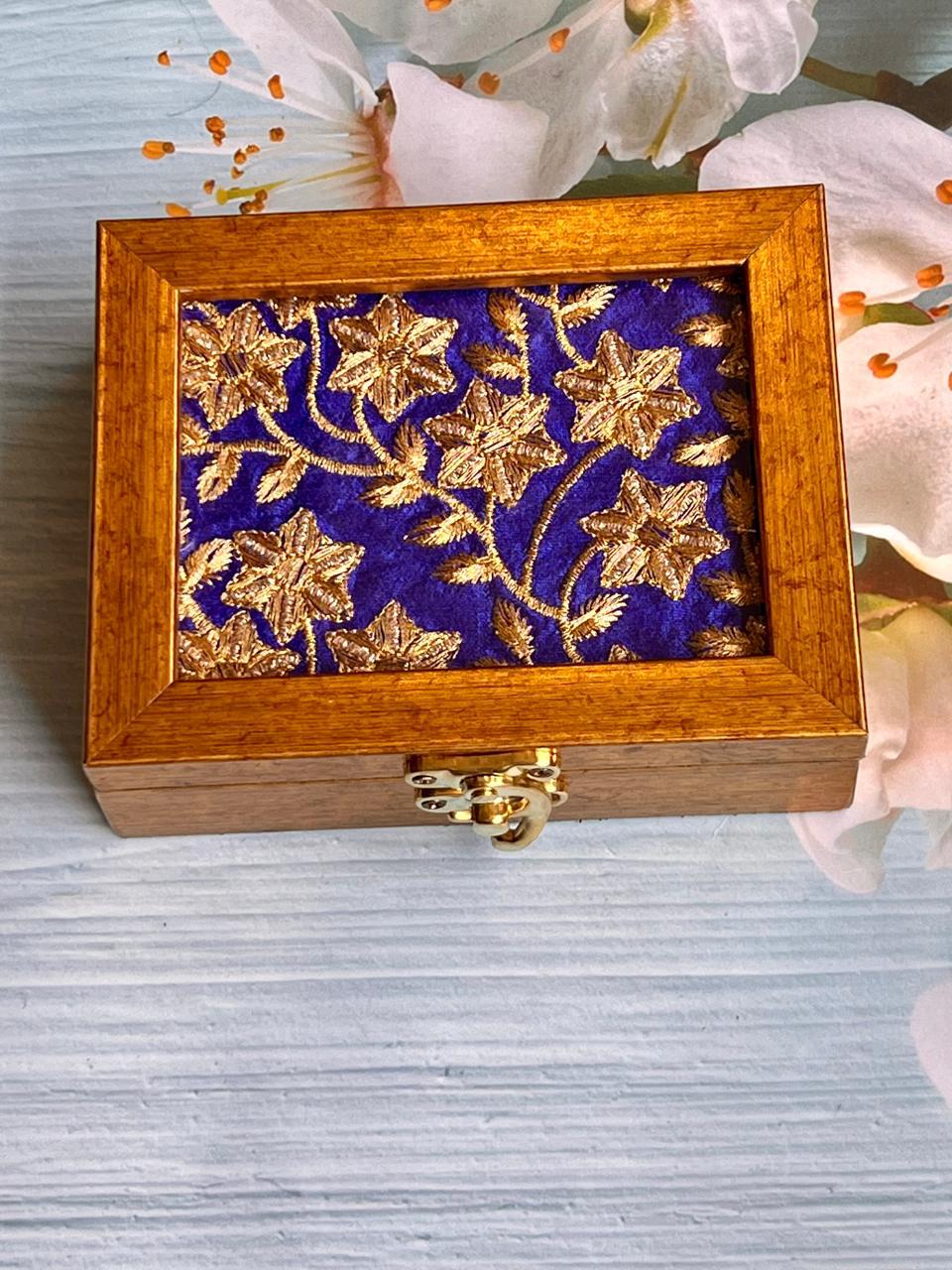 Embroidered Box for Jewellery & Cash (4x5)