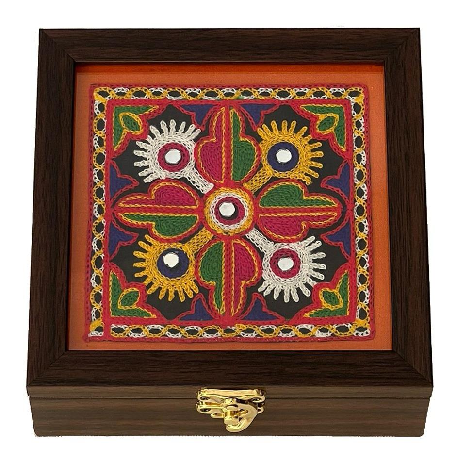 Kutch Work Box (6x6)