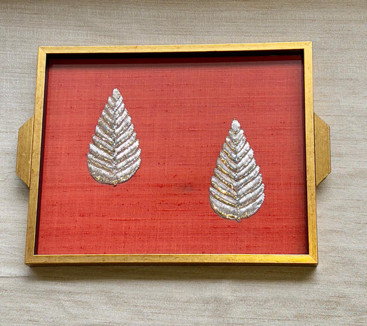 Scarlet Elegance Tray Set