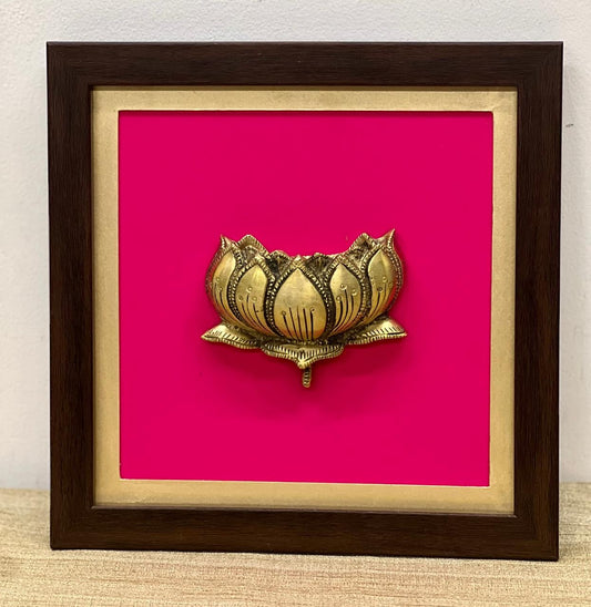 Lotus Brass Frame (9×9)